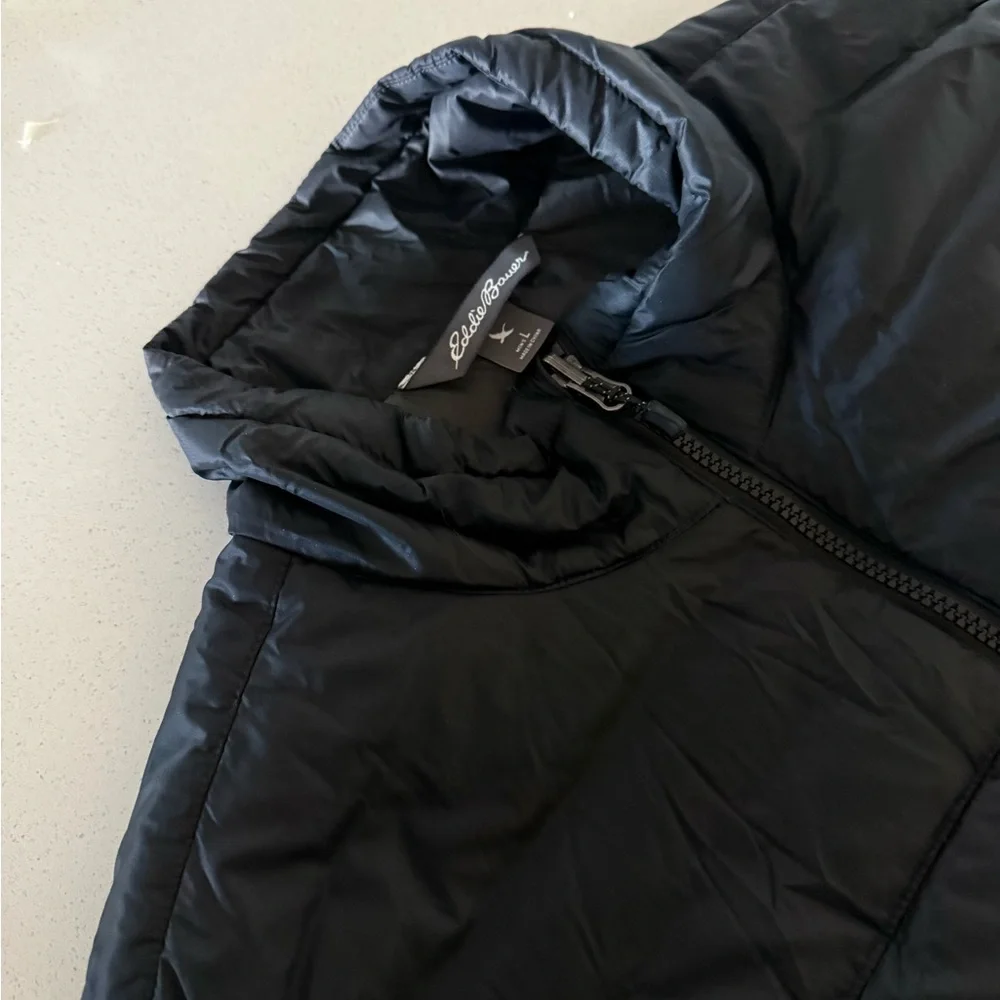Eddie Bauer Men's Black Puffer Vest Size Large - Picture 10 of 10